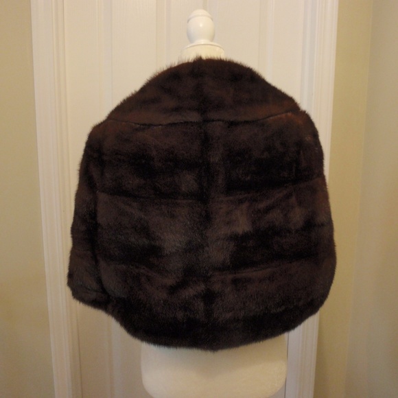 Vintage Chestnut Brown Elsa Schiaparelli Fur Cape Capelet M/L Couture Salon - Picture 4 of 11